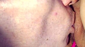 ASIAN BRUNETTE PRINCESS SUCKS BUCETA LIKE PRO PART 1