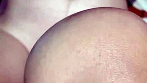 ngentot istri teman HIJAB sampe CROT memeknya becek di kamar tidur