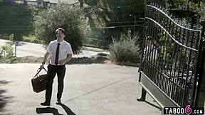 Young studs preaching to huge titted granny dee williams ends in wild group fuck 😏🍆