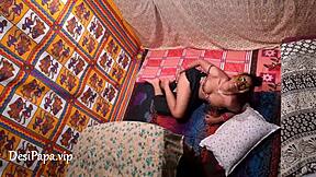 Indian Housewife Agrees to Hotel Creampie for Cash