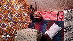 Indian Housewife Agrees to Hotel Creampie for Cash