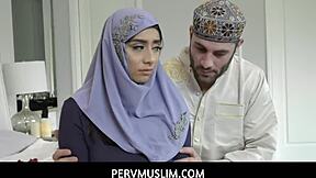 i'm a big tits muslim teen violet myers... fuck me pregnant please?? umm yeahh!