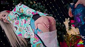 check out this christmas anal toy play with the biggest gape ever from a huge ass slut 🎄🍑🔥