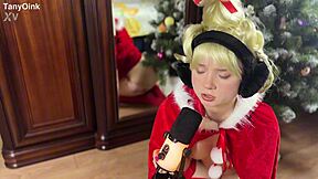 cindy lou cosplay christmas gets naughty in uniform