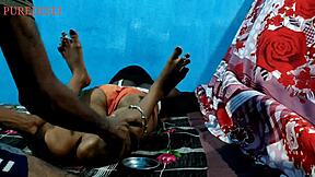 imagine fucking your young girlfriend's tight pussy chudai closeup in dorm bed hard