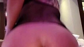 Levanto Puta Peruana Muscular y la Cojo Duro en Hotel Mall