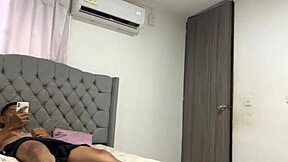 Stepsis catches bro jerking to her pic now what?