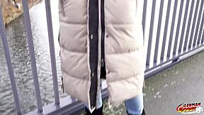 does tall blonde julia maze cheat in scout casting?