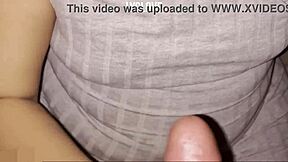 mi amante me da unas mamadas... en cuarto de esposo! casero