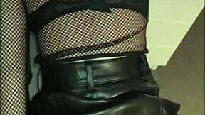 Ever wonder how lesbian stepdaughter handles her first huge cock?