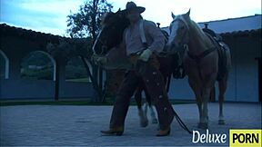 Cowboy pounds smoking blonde teen pussy outdoors?