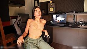 my shocked reaction to bimbo's nightclub amateur pussy spread