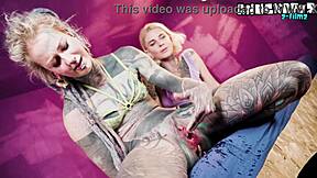 Cute tattooed goth girl takes anal fuckmachine pounding till squirting orgasm