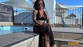 Divorced tattooed milf Lola Storm moans riding young guy's cock in amateur homemade bang