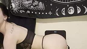 goth teen bends over shaking fat ass for daddy's eyes?