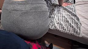 dude this white chick twerks her ass on me till huge cumshot