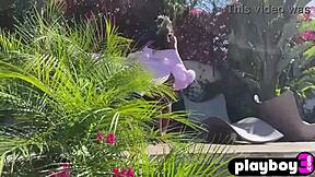 i pose hot with ebony ana foxxx then masturbate perfectly by the pool