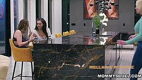 mellanie monroe laney grey chloe surreal hot lesbian kissing 😍👅