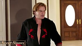 i'm lovin' this stunnin' babe's pussy pounded on couch... creamy tits finish!! 😍