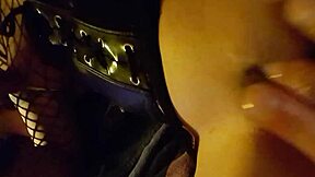 je suis une petite salope française exhibo en lingerie punk... oups j'ai trop mouillé!