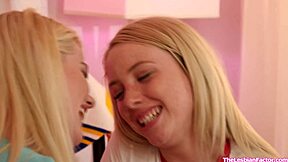 lesbian teen fucks bf with dildo while he licks her 😏👅🍆