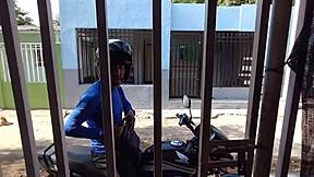 Innocent stepdaughter begs padrastro to pound her ass hard! real homemade