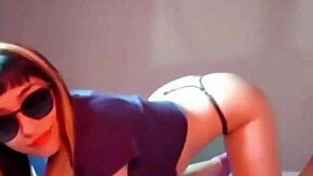 bonneyuwu stuffs marbles in condom for fun play