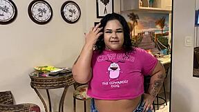 ROOMIES FLASH TITS AND PUSSIES BEFORE LEZ PLAY