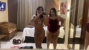 ROOMIES FLASH TITS AND PUSSIES BEFORE LEZ PLAY