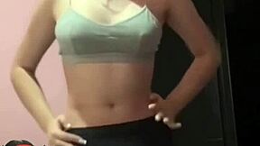 Vecina de 18 Años Ofrece su Culo por 500 Pesos