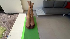 FUCKING YOGA TRAINER BENT OVER IN CROWD PARK PUBLIC DOGGY CREAMPIE