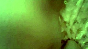 hijastra de 18 años en mi cama lista pa' mi verga en su coño??