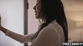 Milf Reagan Foxx Fucks Young Big Cock Urge