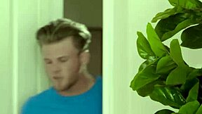 damn girl didnt expect walkin on you toyin pussy