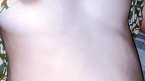 Pembantu Hijab Hamil Serves Master's Lust In Bedroom