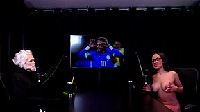 morena tetona se exibe em lingerie vermelha diz nao curte anal mas senta no gordinho alice vasconcelos!!