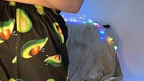 finger my tight teen ass up close now!