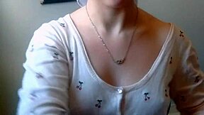 just unboxing my first lingerie as a cute petite teen... so exciting even if my english sucks!