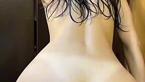 Fresh from shower, skinny babe spreads for dorm roommate pounding