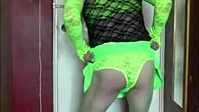 crossdressing sissy piss lover begs you fill his tube to swallow 😩💦