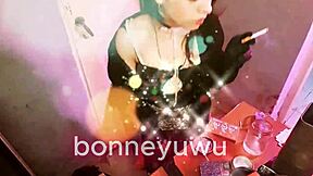 bonneyuwu bartender pays 18yo for dildo sucking tease