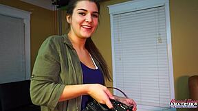 Curvy Vicky and Blonde Jennifer Coeds Share Gagging Deepthroat on Thick Dick Before Cumshots!