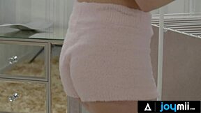 my teasing turned into deep pounding romance