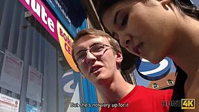 nerdy cuck watches gf get pounded by muscled stud 💦😏