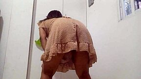 Stepsis cleans house flashing pussy tits for stepdad arrival