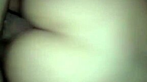 Pendeja argentina sneaks to telo for wild pounding ride
