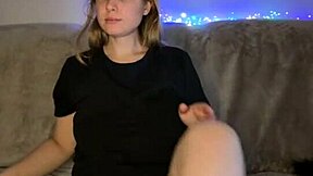 Fat Model Fingers Her Tight Wet Pussy Live