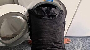 i trap stepsis in washer fuck her pussy and creampie that big ass