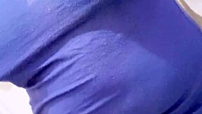 pinay wife teases her big milky boobs & tight hairy pussy 😍 gusto mo ba? 🔥