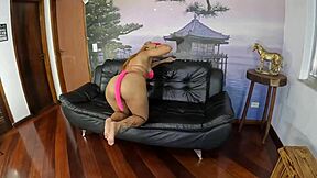 i can't believe kah fox's giant ass felt so good my first time pounding it deep